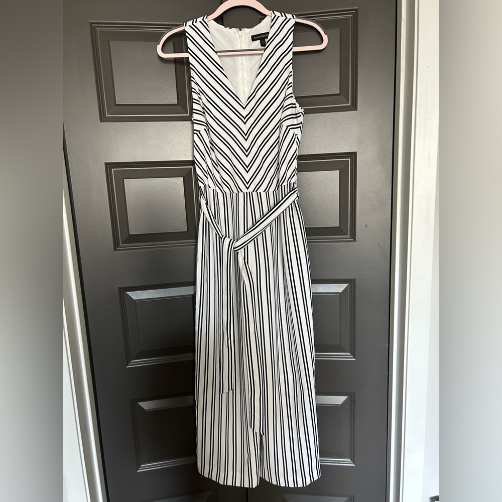 White and black stripe Banana Republic Jumpsuit with tie belt. size 8 like new